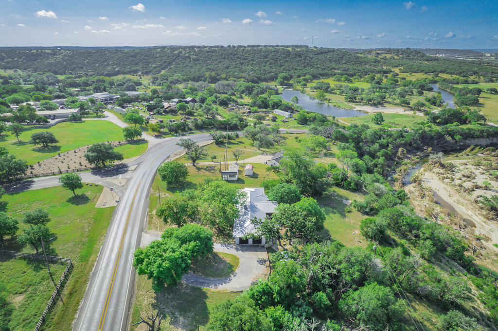 main property photo 50