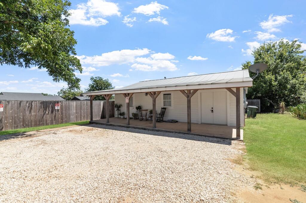 main property photo 29