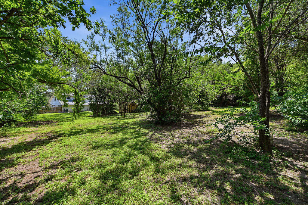 main property photo 49