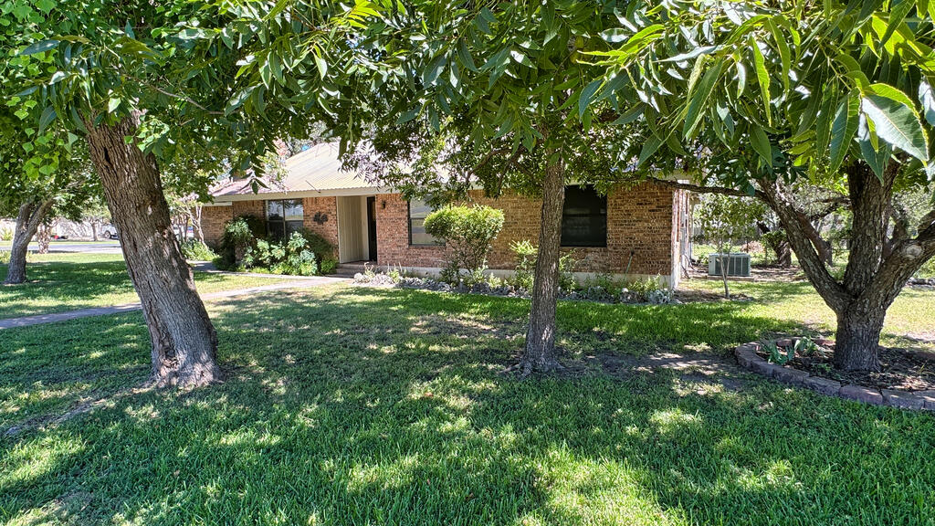 main property photo 27