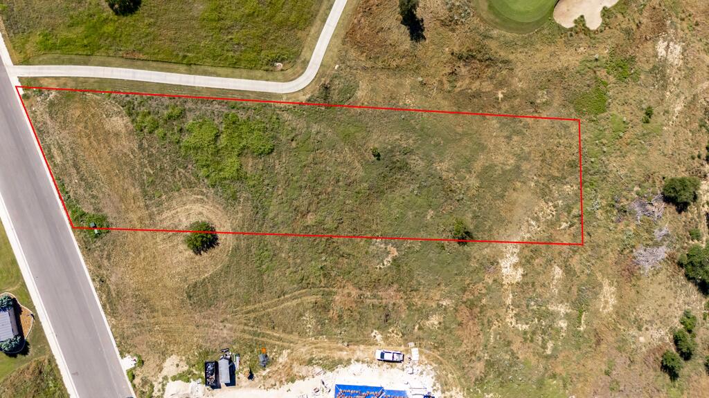 main property photo 10