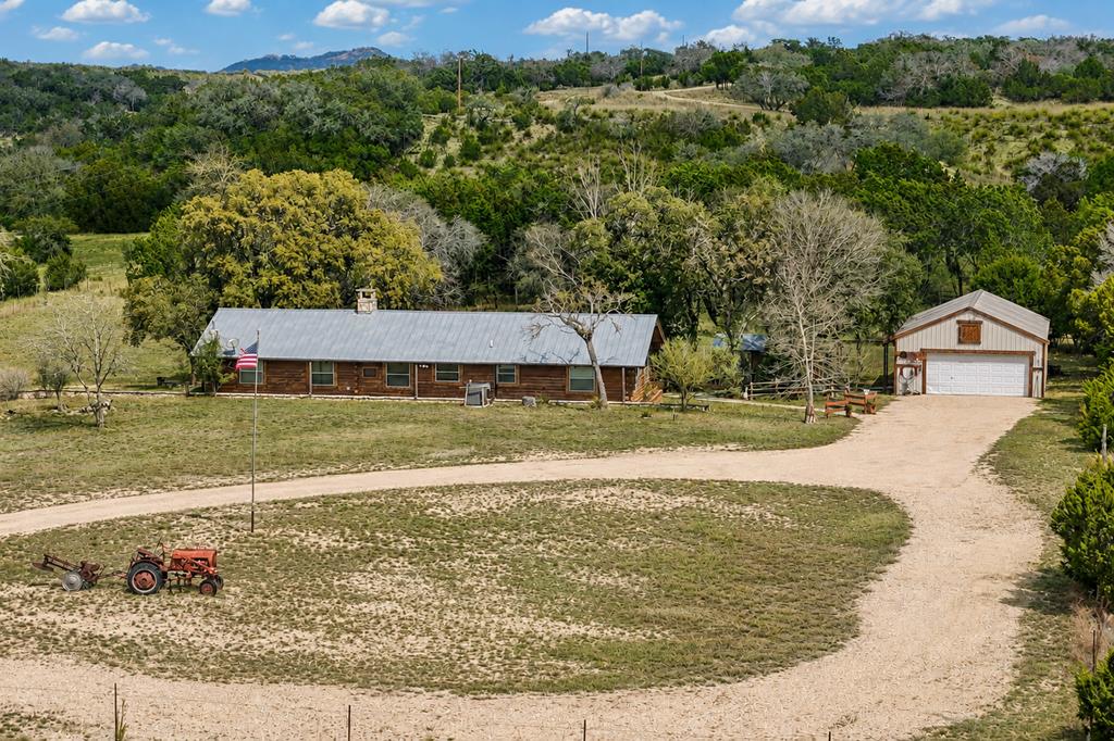 main property photo 41
