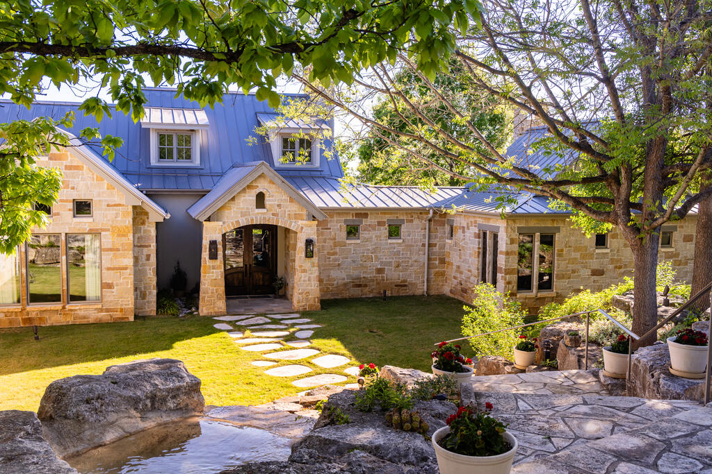 main property photo 1