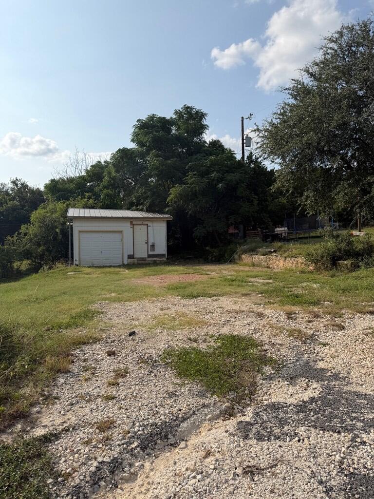 main property photo 17