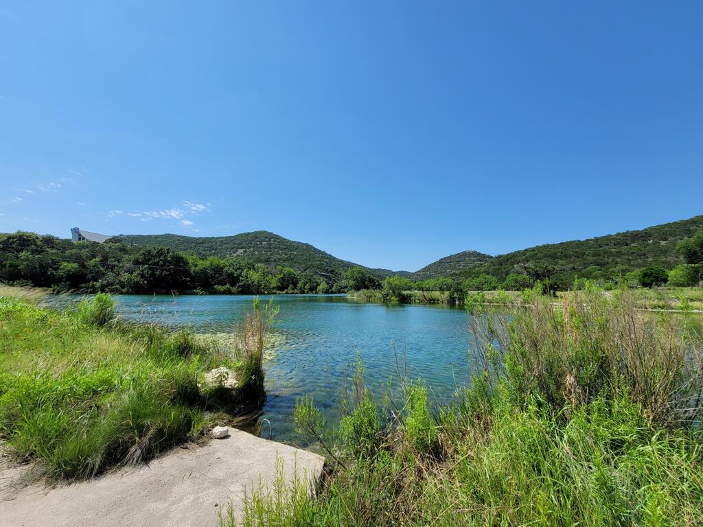 main property photo 11