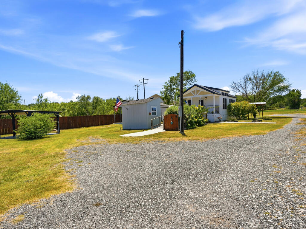 main property photo 16