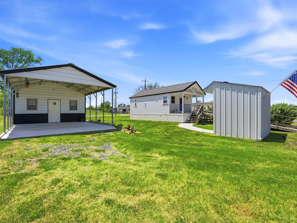 main property photo 19