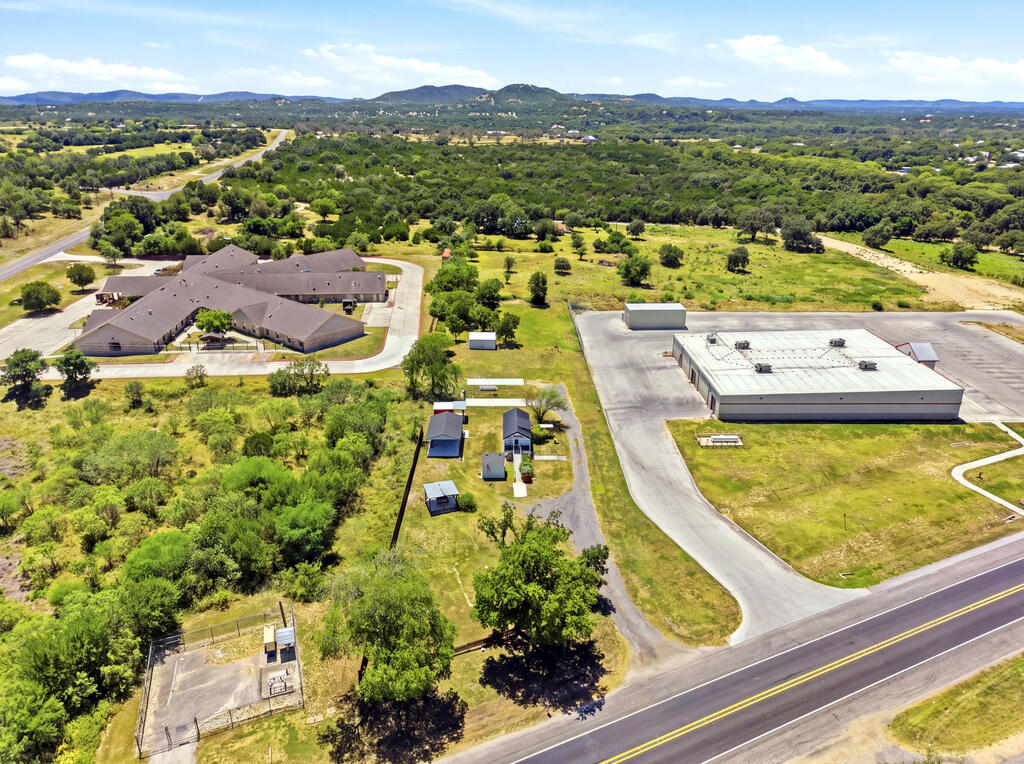 main property photo 24