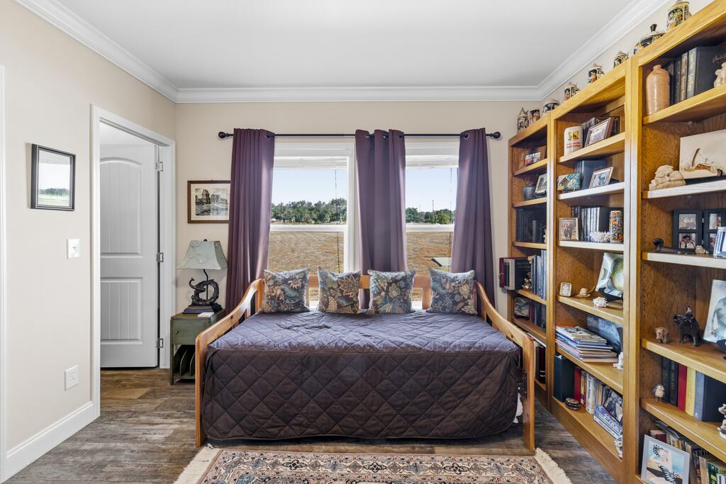 main property photo 22