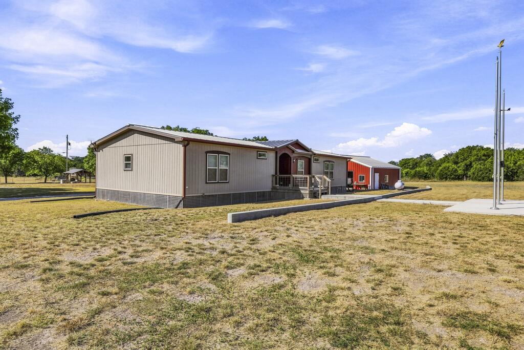 main property photo 37