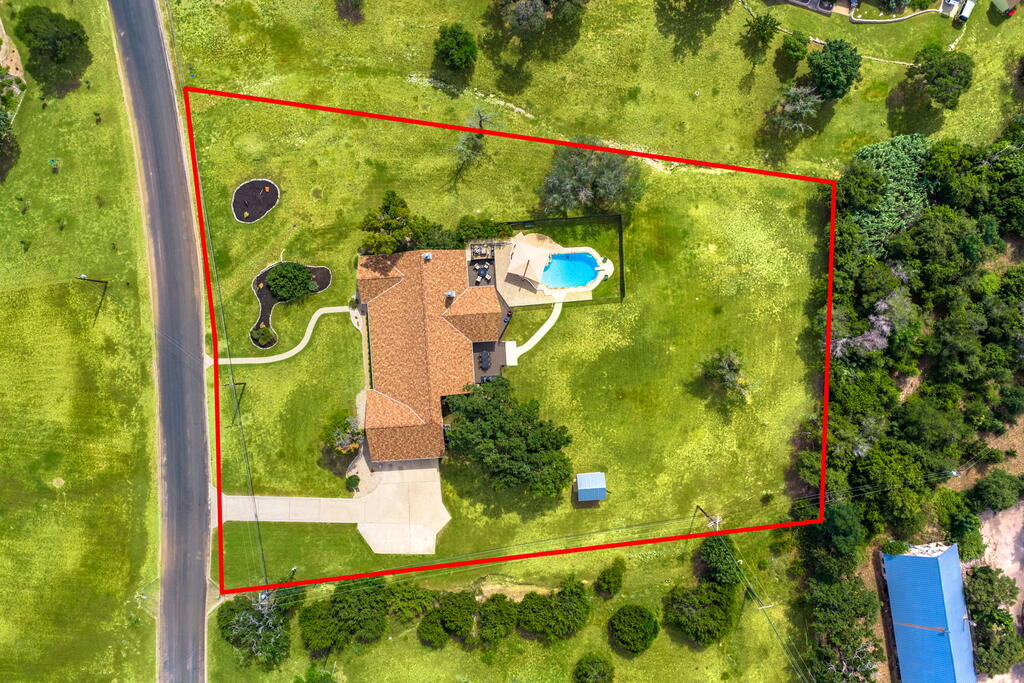 main property photo 24