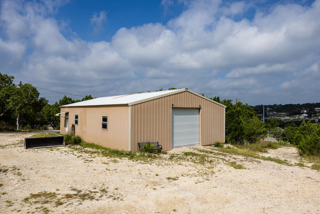 main property photo 50