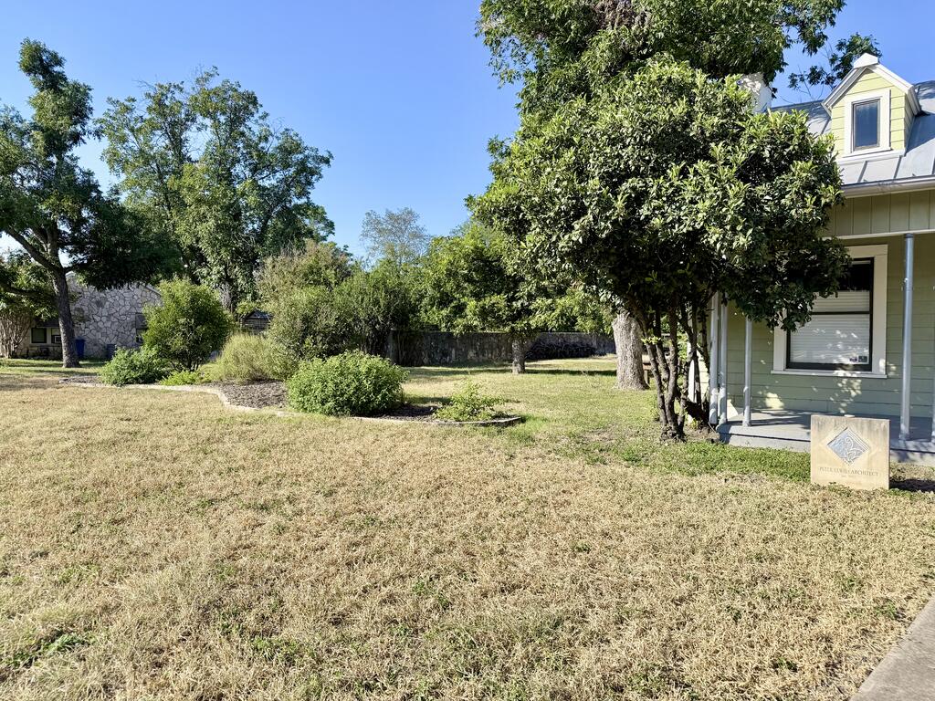 main property photo 12