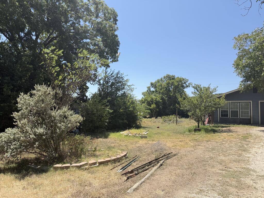 main property photo 16