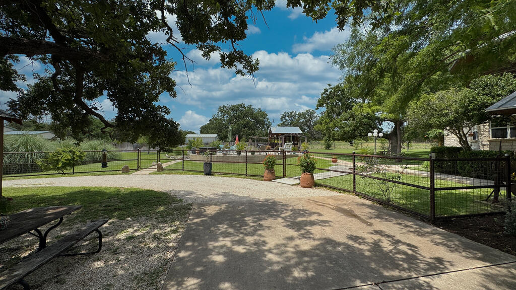 main property photo 60