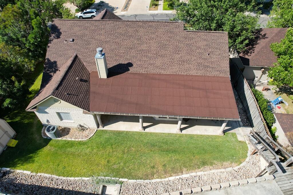 main property photo 23