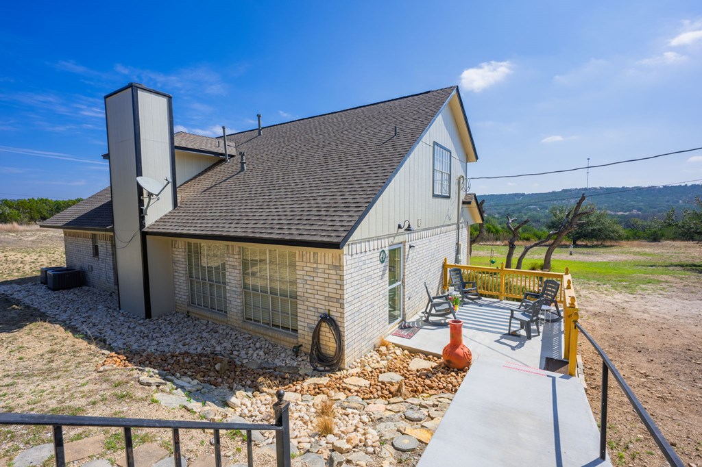main property photo 14
