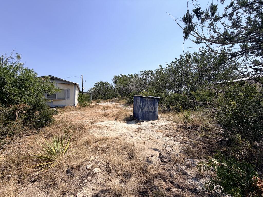 main property photo 23