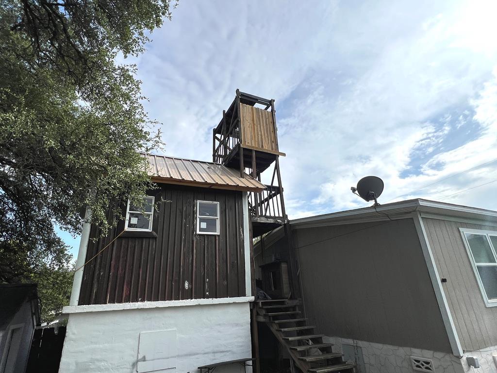 main property photo 25