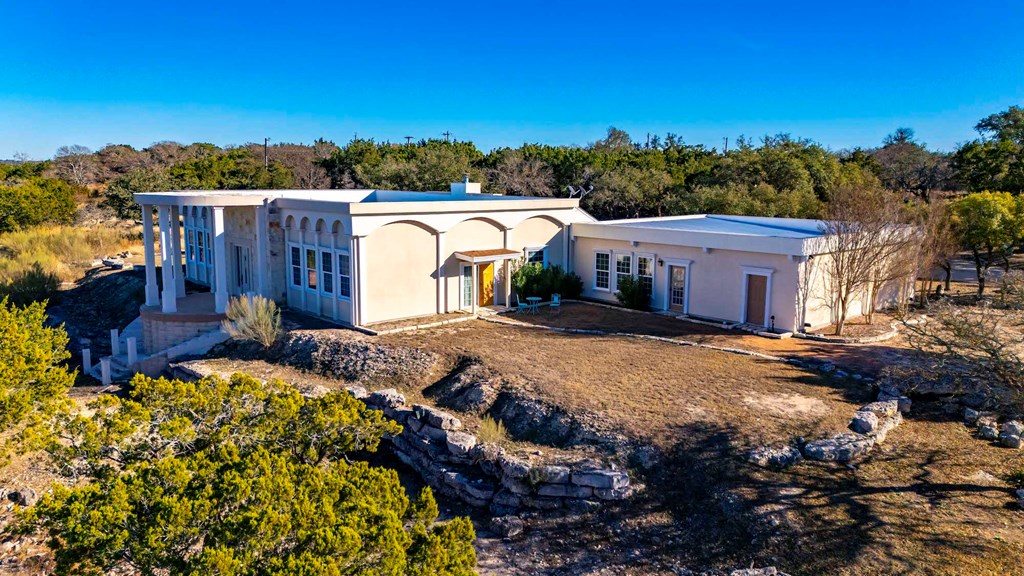main property photo 10