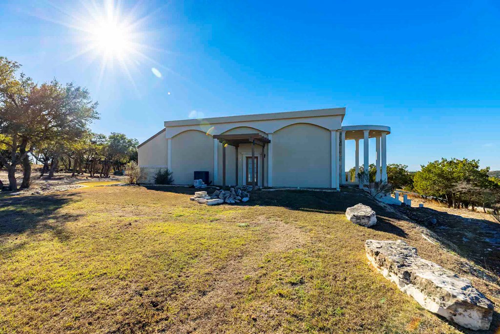 main property photo 13
