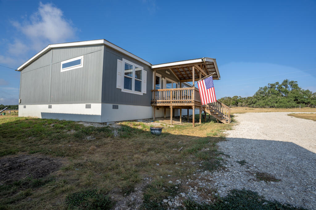 main property photo 30