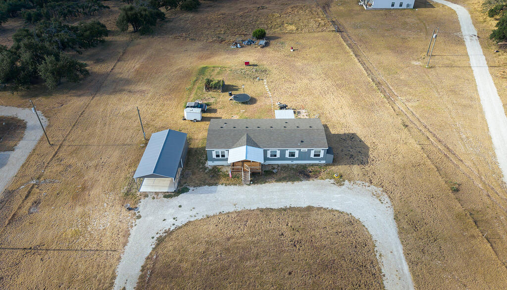 main property photo 33