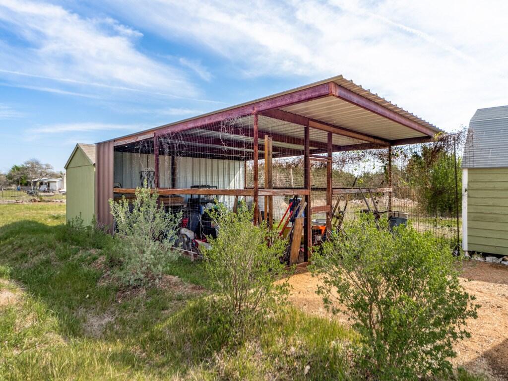 main property photo 38