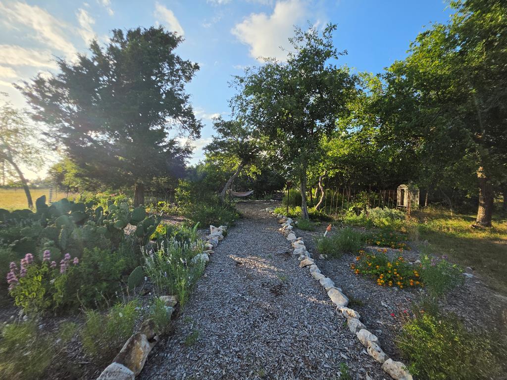 main property photo 40
