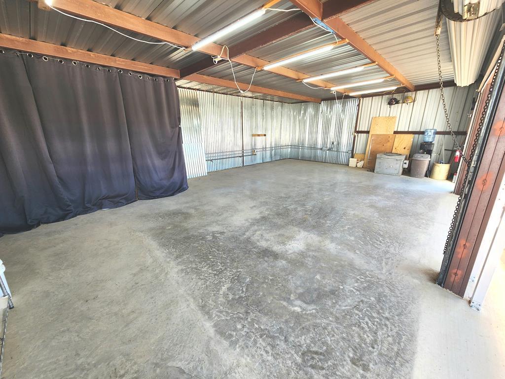 main property photo 35