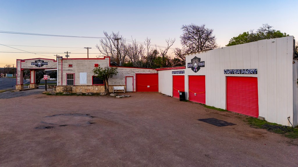 main property photo 5