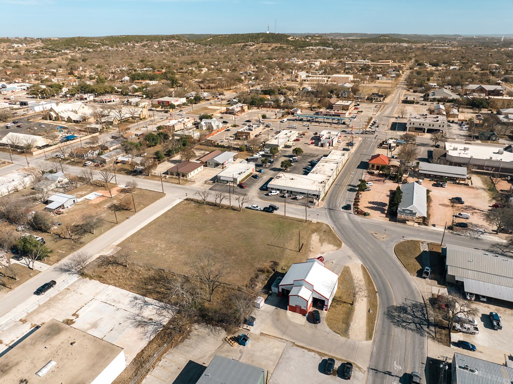 main property photo 12