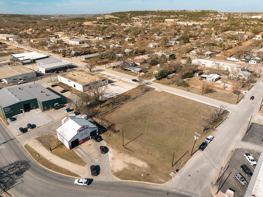 main property photo 8