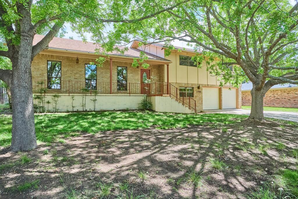 main property photo 0