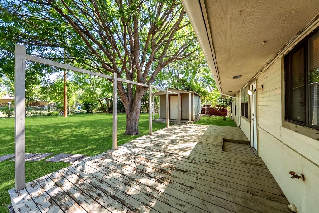 main property photo 32