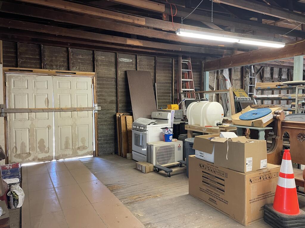 main property photo 9