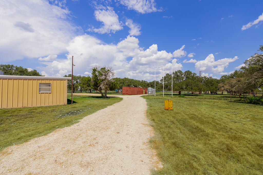 main property photo 33