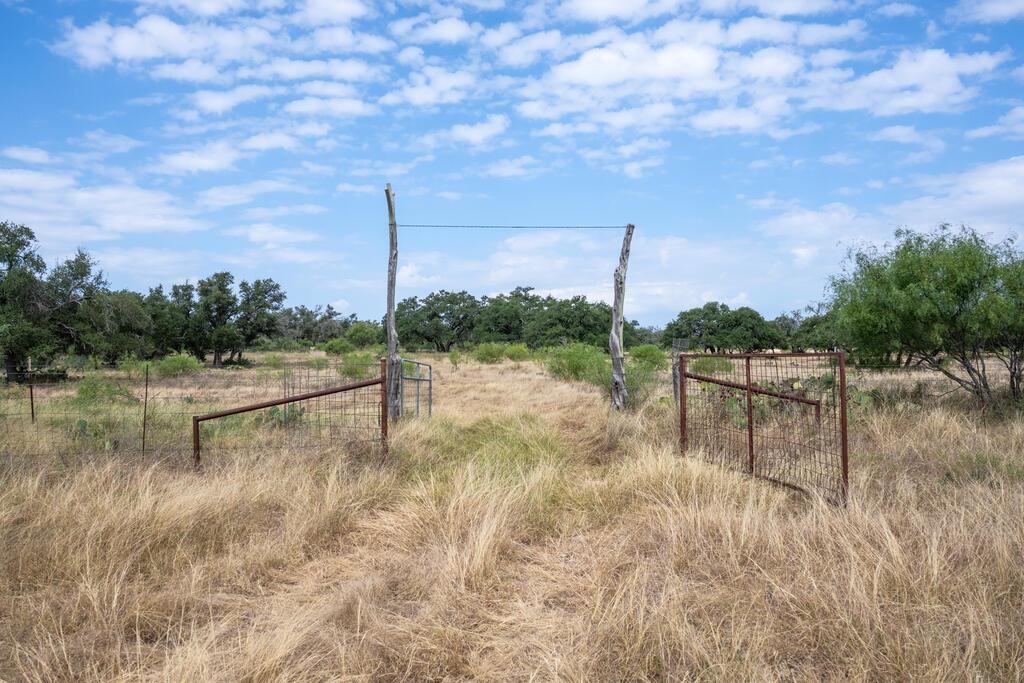 main property photo 0