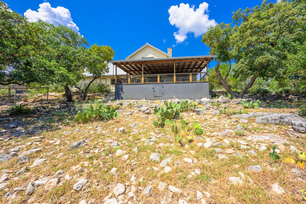 main property photo 26