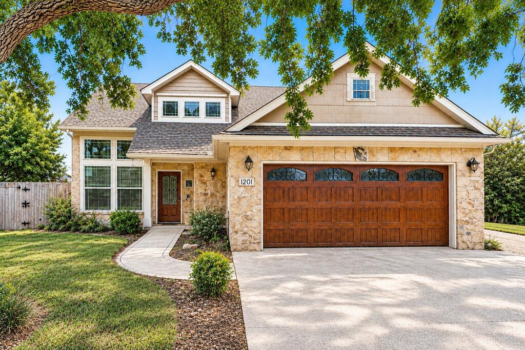 main property photo 0