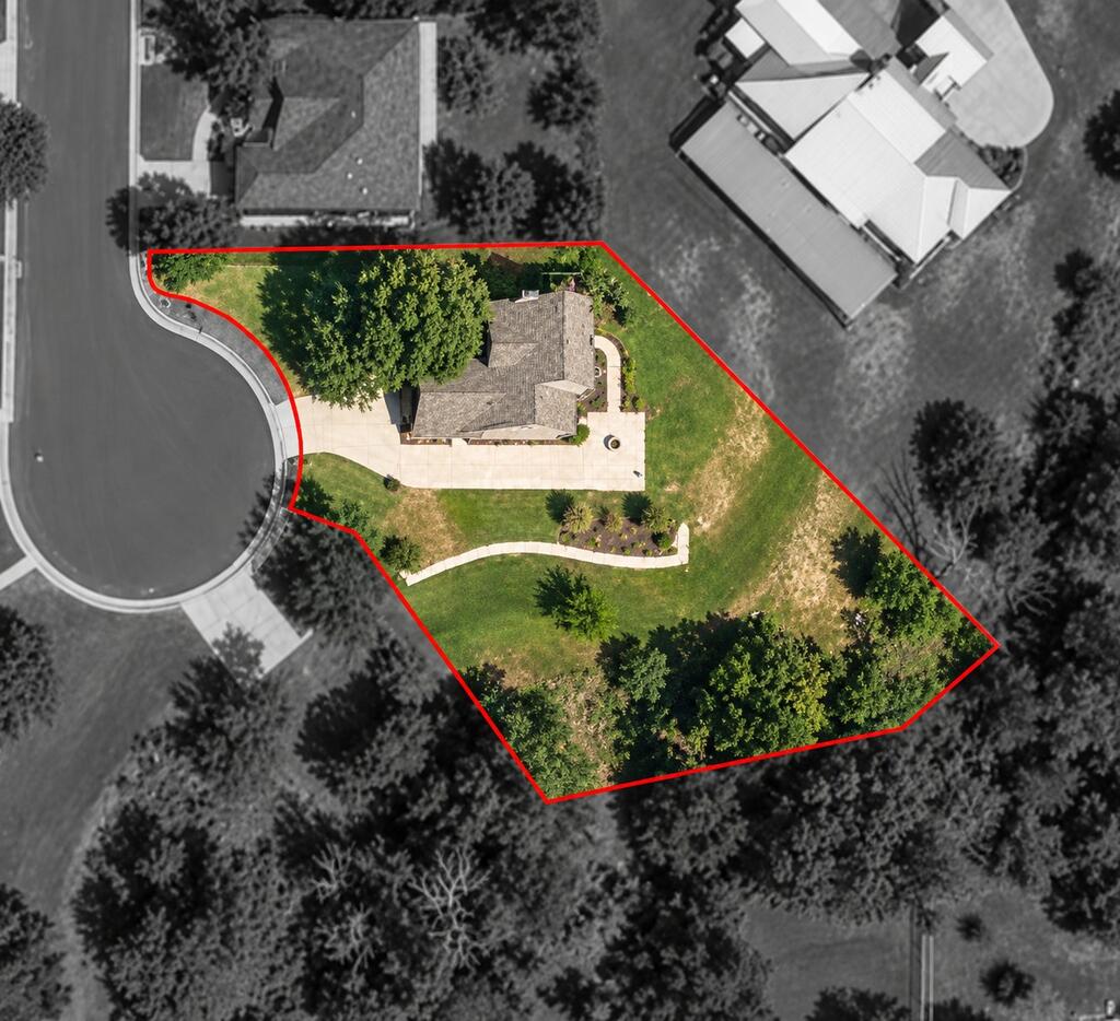 main property photo 32