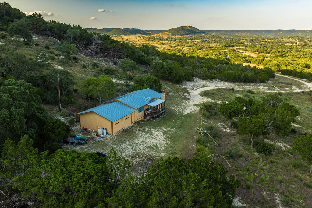 main property photo 30