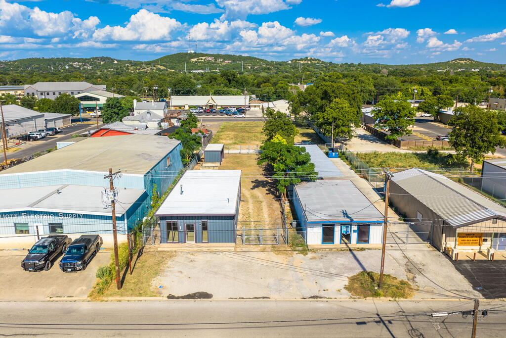 main property photo 29