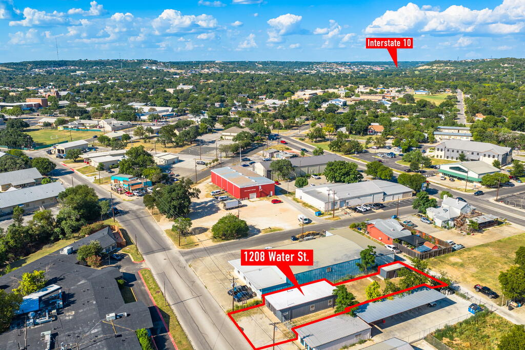 main property photo 31