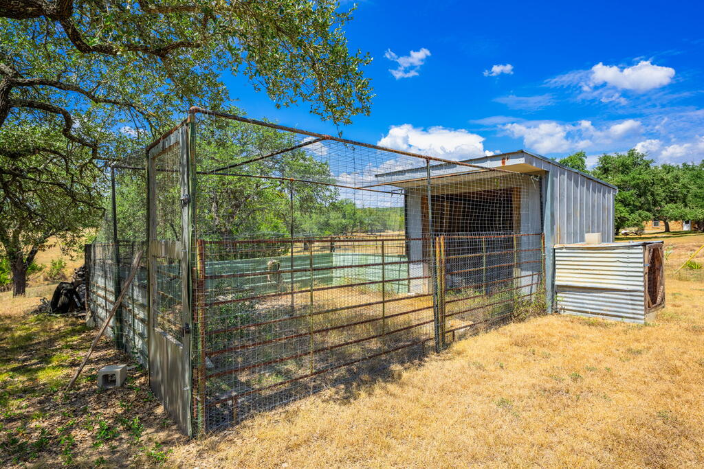 main property photo 17