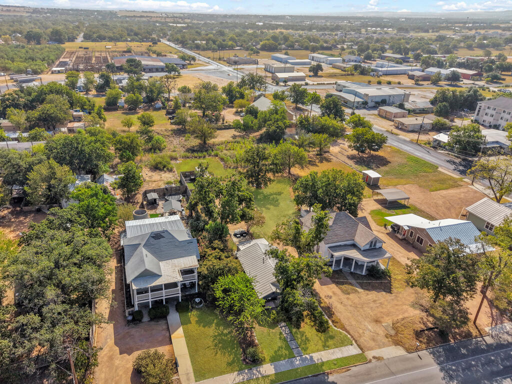main property photo 47