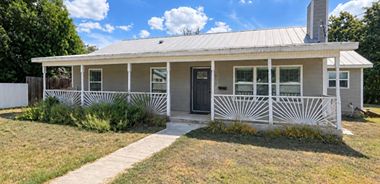 image of property with 3 Bed | 2 Bath | 1,481 Sqft