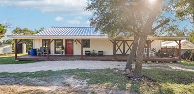image of property with 4 Bed | 4 Bath | 2,640 Sqft