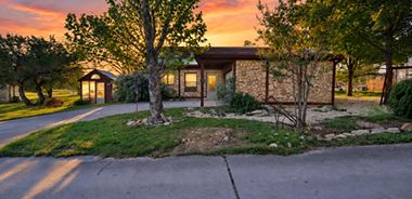 image of property with 3 Bed | 2 Bath | 1,602 Sqft