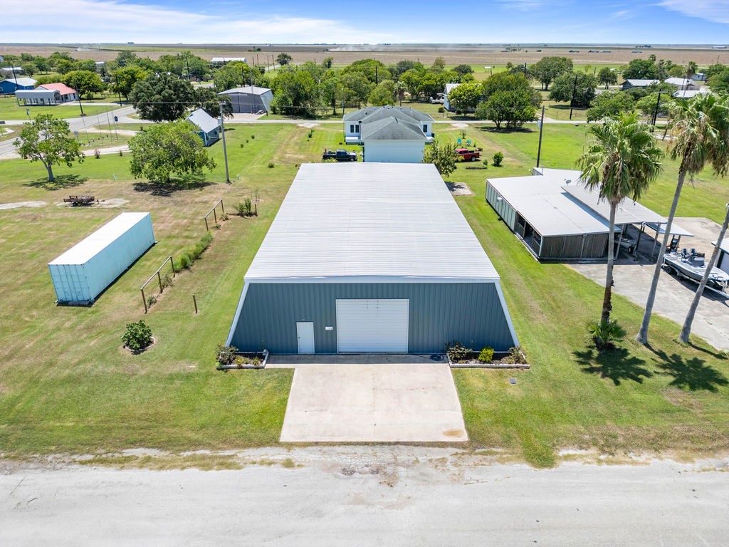 512 Main St, Austwell, TX 77950